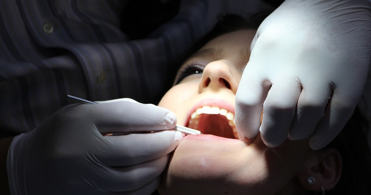 Αποφύγετε σοβαρές βλάβες και βελτιώστε την οδοντική σας υγεία